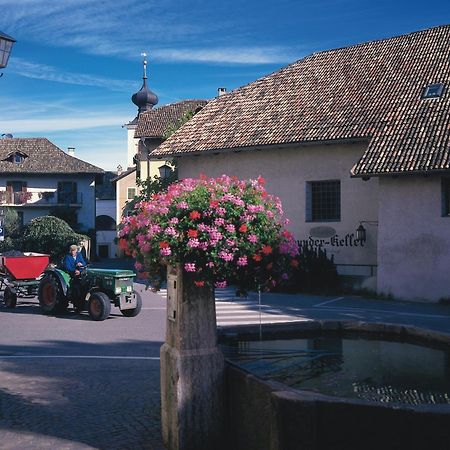 Hotel Gasthof Wastl Appiano Sulla Strada Del Vino Dış mekan fotoğraf